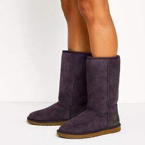 Purple Suede UGG boots Size 8 Sheepskin Lined